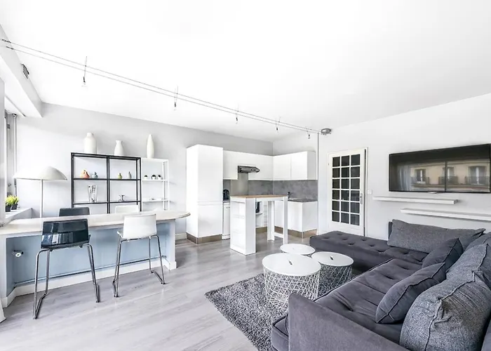 Muette - Lamartine 1Bdr By B\'Your Home